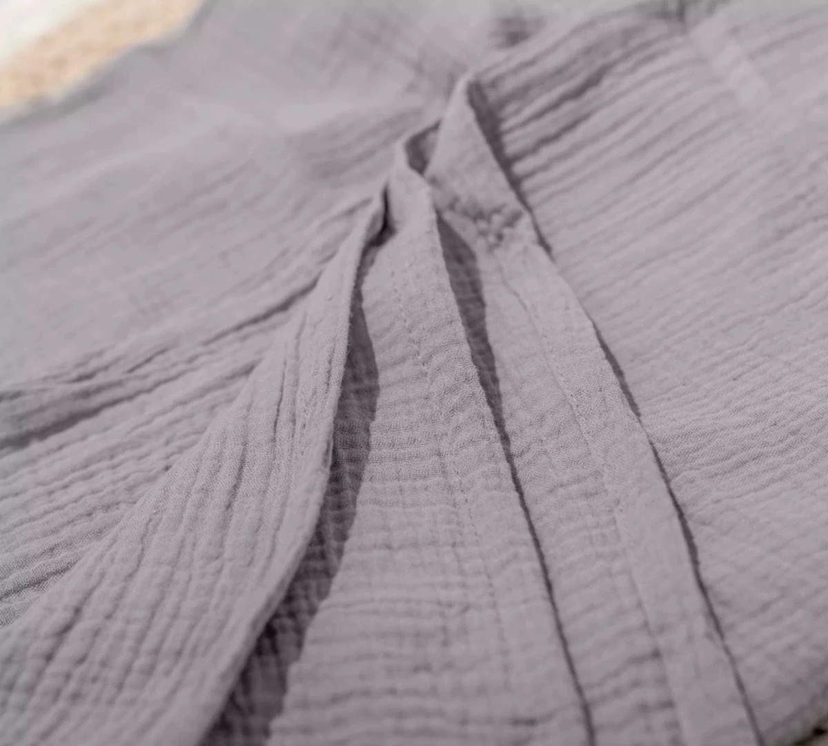 Hydrofiele Doek XL 120x120cm Grijs - Luxueuze Kwaliteit - 100% Zacht Katoen - Hydrofiele Luiers - Swaddle - Inbakerdoek - Wikkeldeken- Omslagdoek Baby - Bad - Image 2